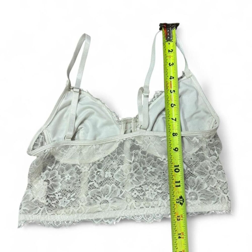 White Top - Picture 5 of 6